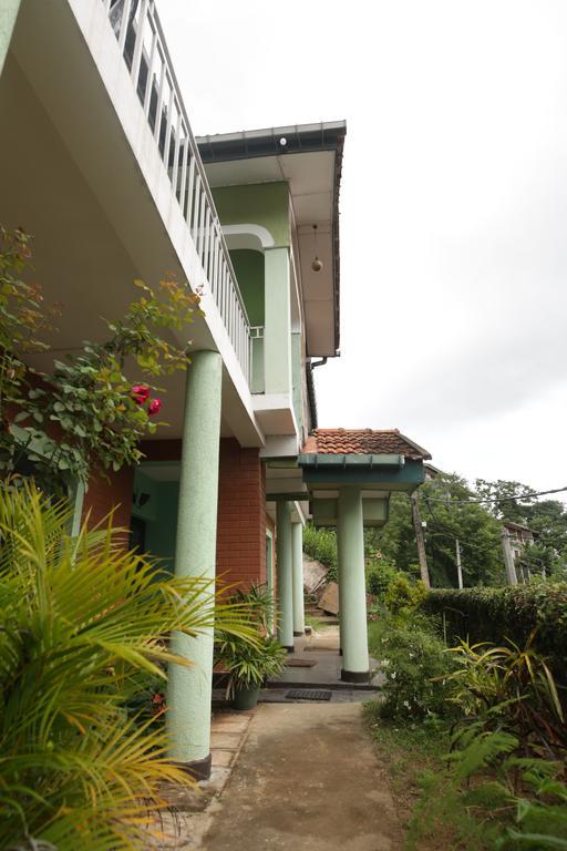 Araliya Holiday Bungalow Kandy Exterior foto