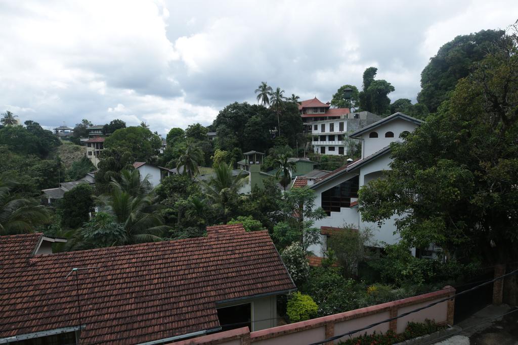 Araliya Holiday Bungalow Kandy Exterior foto